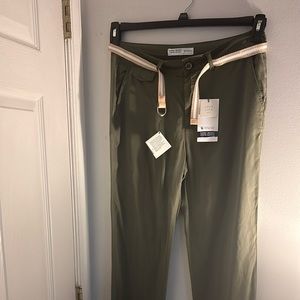 That beautiful pants designed by Zara dark green size 6